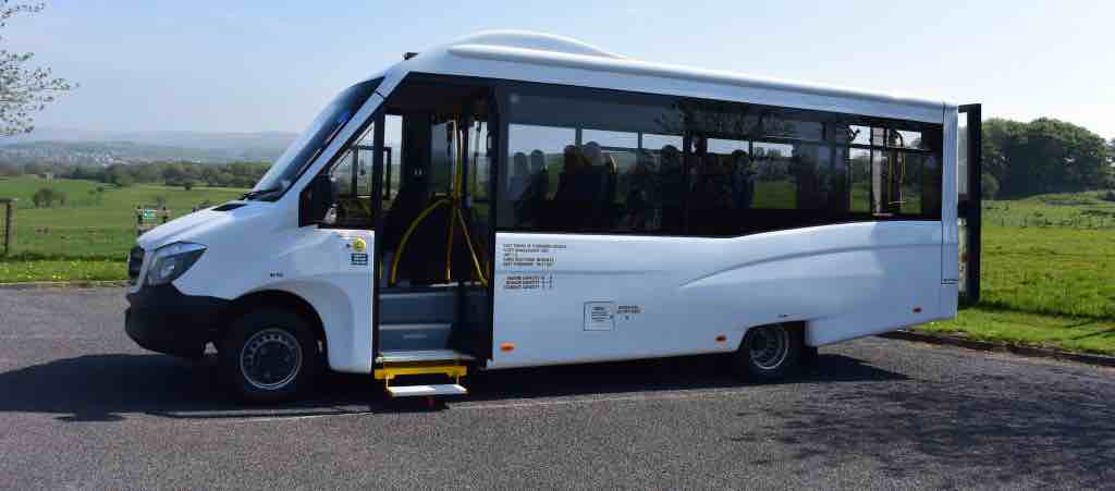 Stanstead airport minibus hire